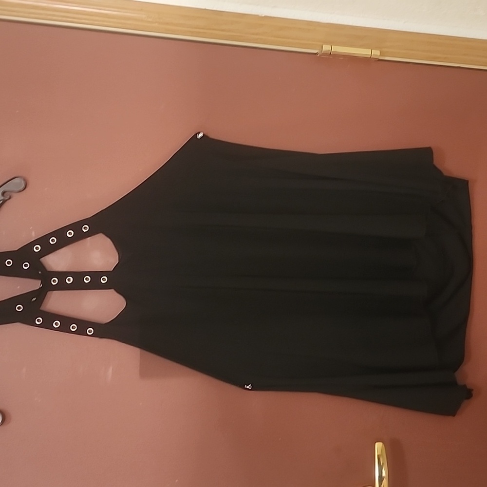 Top - Picture 5 of 6